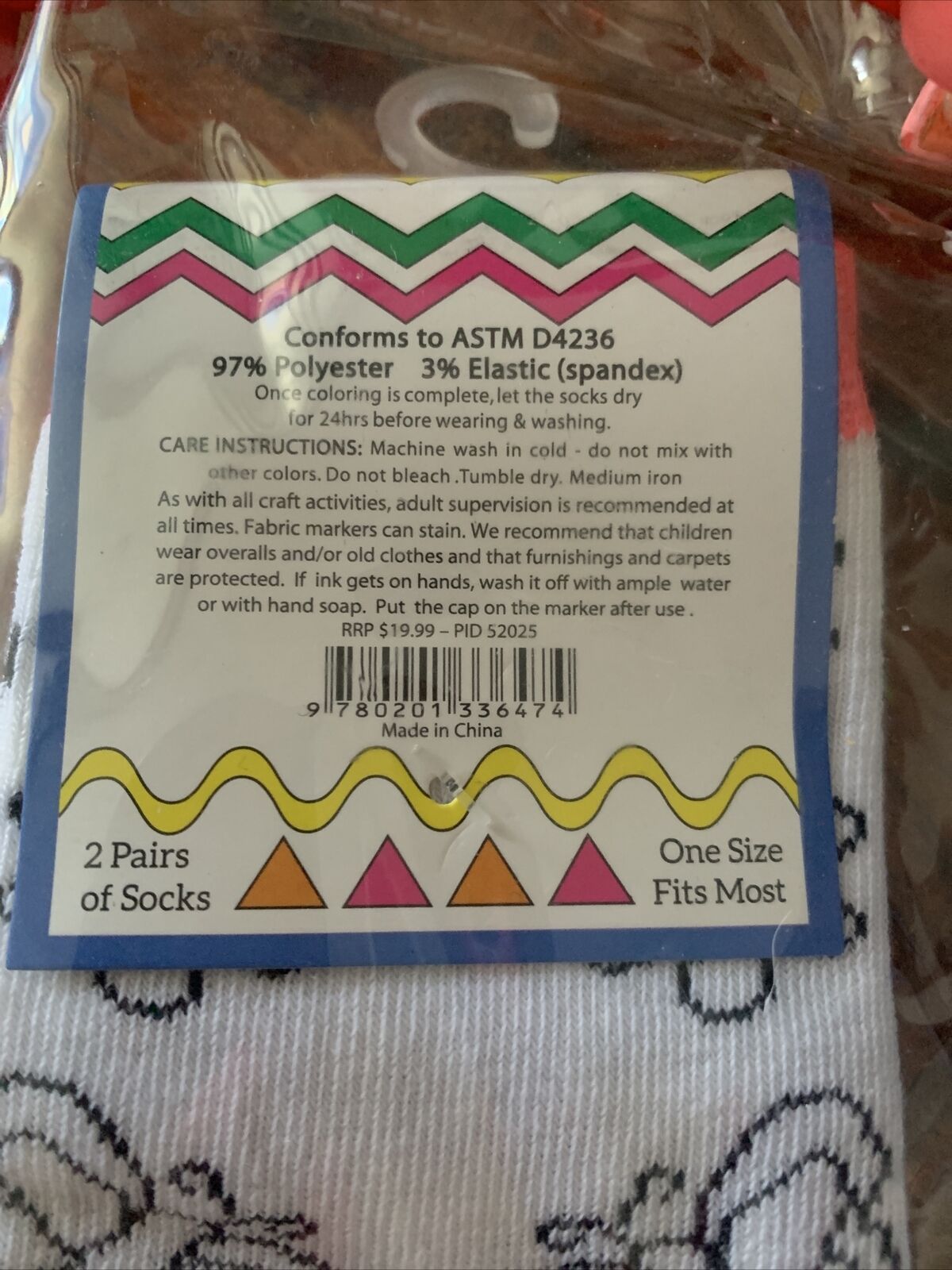 New 6 Pairs CRAFT N COLOUR SOCKS  Use Your Own Markers bulk Lot RRP $19.99 Set