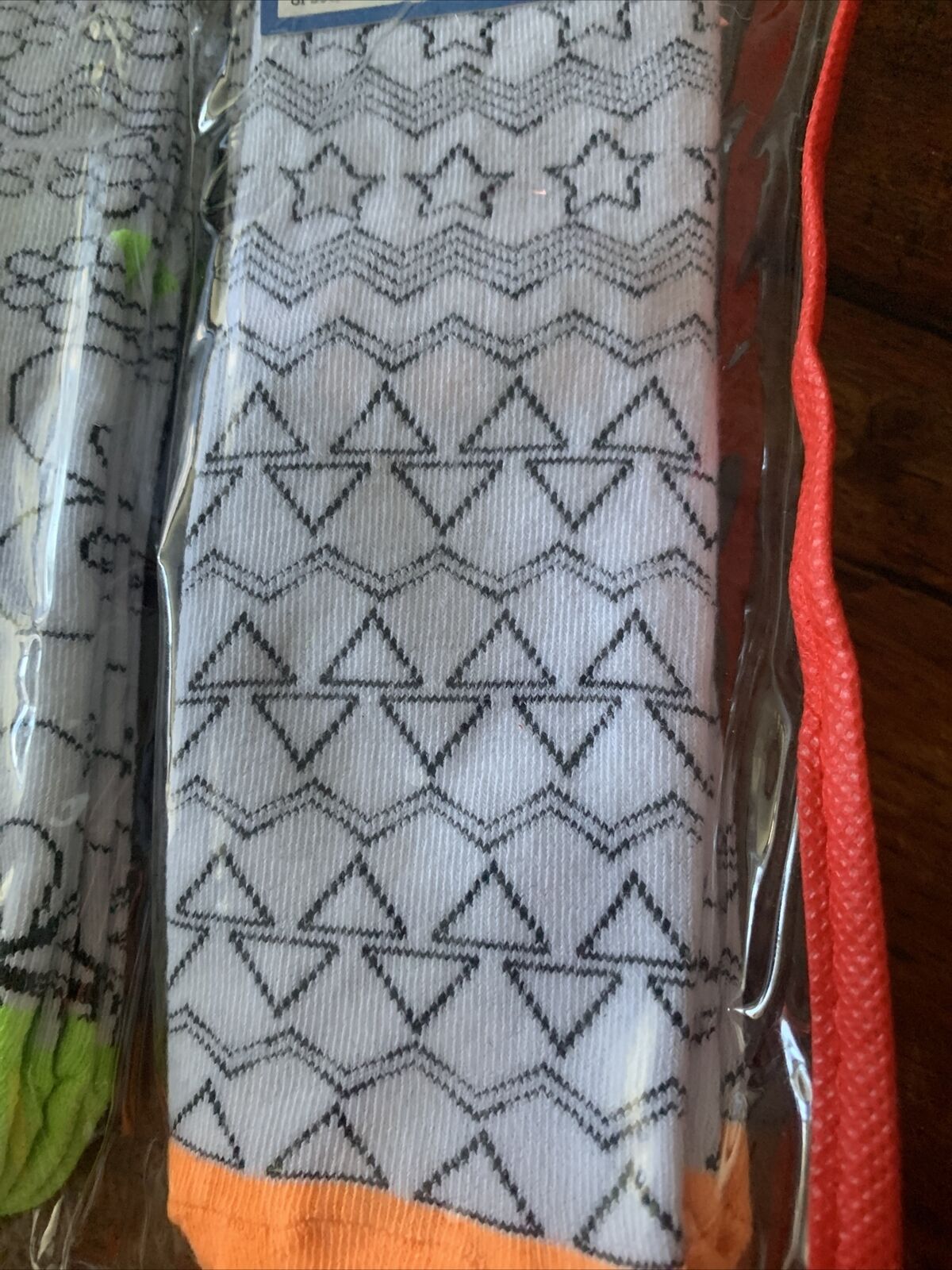 New 6 Pairs CRAFT N COLOUR SOCKS  Use Your Own Markers bulk Lot RRP $19.99 Set