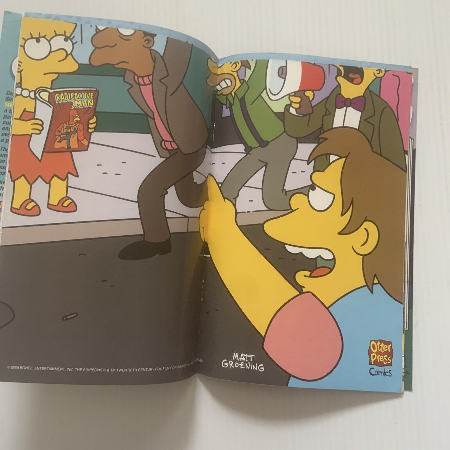 Comic Book SIMPSONS SUPER SPECTACULAR #9 Bongo 2009 POSTER Included Unused