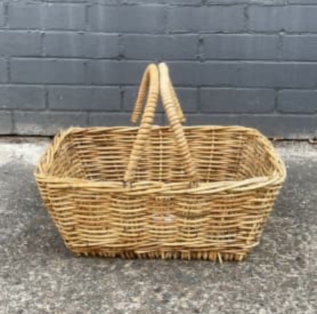 Picnic Basket 47cm Bamboo Cane Market Gift Handles Flowers Beach Trug AE97