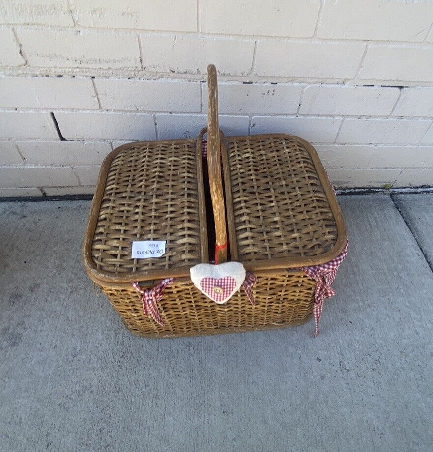 Picnic Basket 1980’s 48cm Split Cane French Red Check Liner Display Storage E128