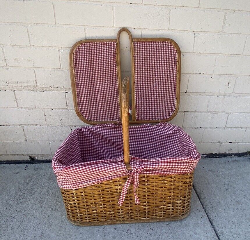 Picnic Basket 1980’s 48cm Split Cane French Red Check Liner Display Storage E128