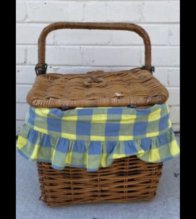 Vintage Picnic Basket 54cm BAMBOO CANE HAMPER French check Fabric liner AE48