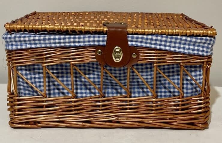 Picnic Basket English Style Retro 42cm Wicker Gift Hamper Blue White Check AE325
