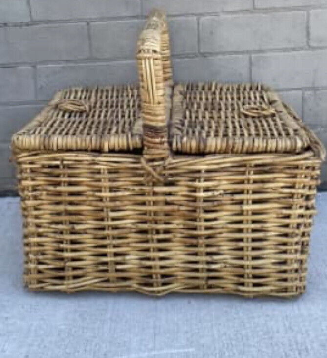 Vintage Picnic Basket HAMPER 42cm BAMBOO CANE FRENCH ENGLISH Style Storage AE51