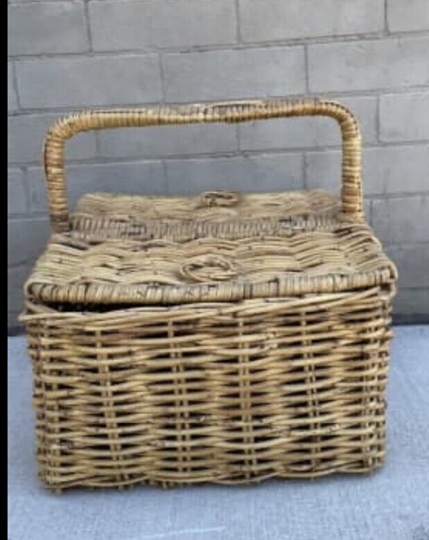 Vintage Picnic Basket HAMPER 42cm BAMBOO CANE FRENCH ENGLISH Style Storage AE51