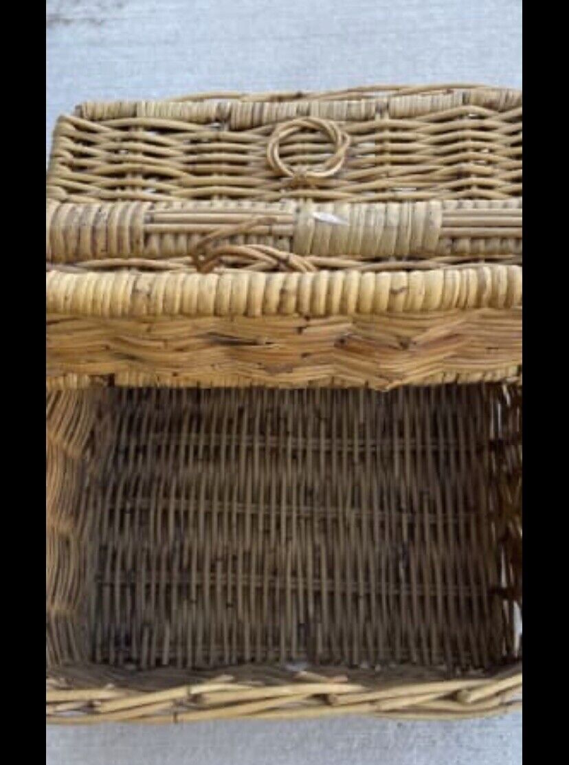 Vintage Picnic Basket HAMPER 42cm BAMBOO CANE FRENCH ENGLISH Style Storage AE51