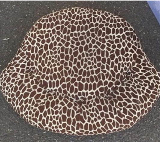 Large PLUSH DOG BED 80cm X 62cm X15cm Paw Shaped - Giraffe Print Zipped Cover