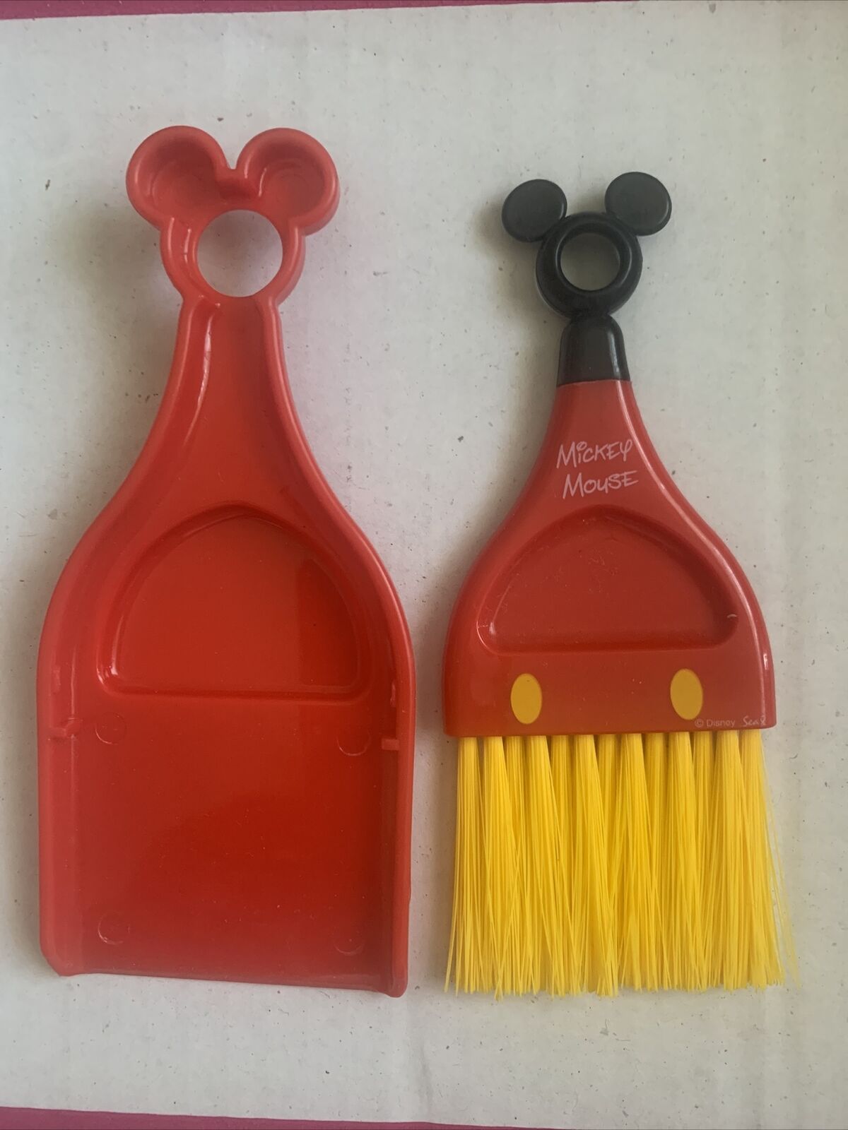1x Kids Mickey Mouse Red Mini Dustpan & Brush Cleaning Set Broom Indoor Outdoor