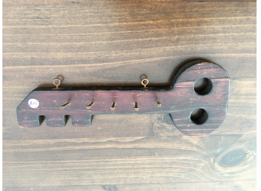 Mid century Arts & Crafts 30cm Wooden Key Shaped 5 key Holder Wall Mounted