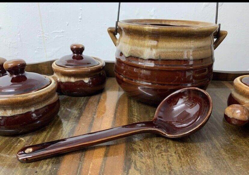 Pottery Taiwan 6 Piece 1x Casserole Pot & 5 Lidded Bowls W Handle Lava Drip NEW