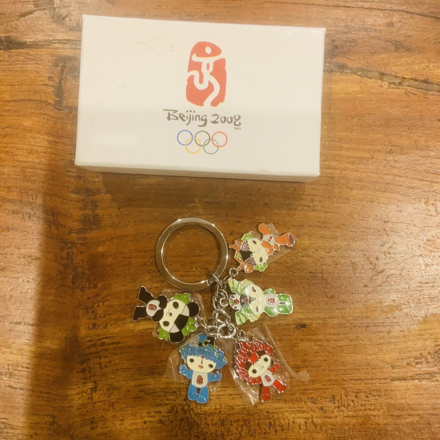 2008 Beijing Olympics Keyring Key Ring Enamel on Metal Original Box Momento NEW