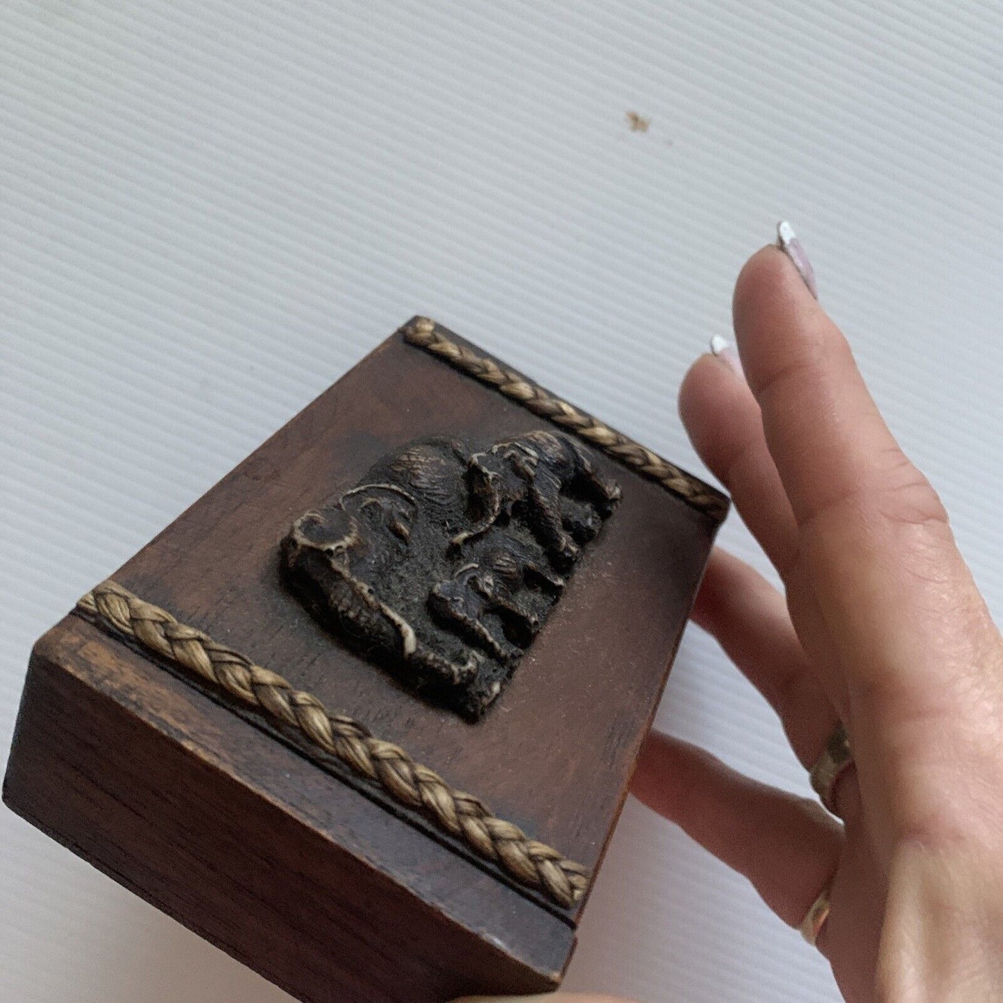 Handcrafted Thai Pothong Restaurant Elephants Trinket Business Card BOX NEW