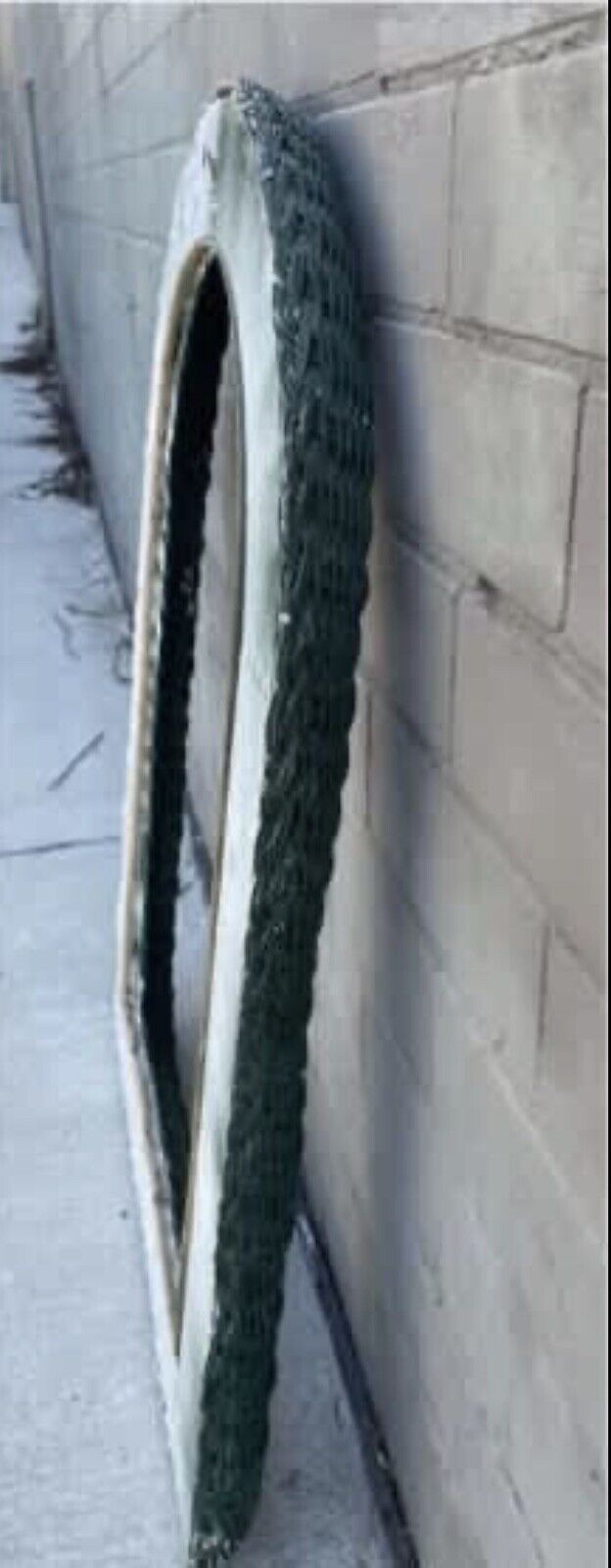 Vintage 77cm Heritage Green Woven Wicker Frame Arch Shape on wooden frame