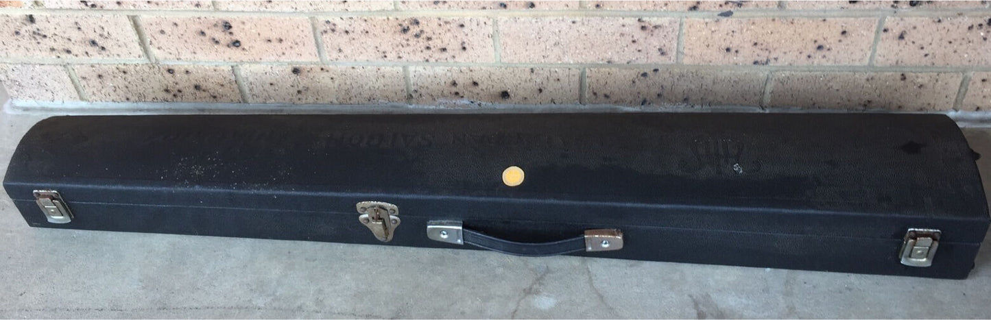 VINTAGE LUTHiERIE INSTRUMENT STORAGE CASE SAIGON NHA LAMDAN Red Lining Strings