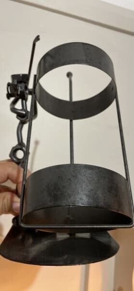 Wine Bottle Holder 20cm Metal Art Man w Golf Club Golfer Decor Fun Gift ManCave