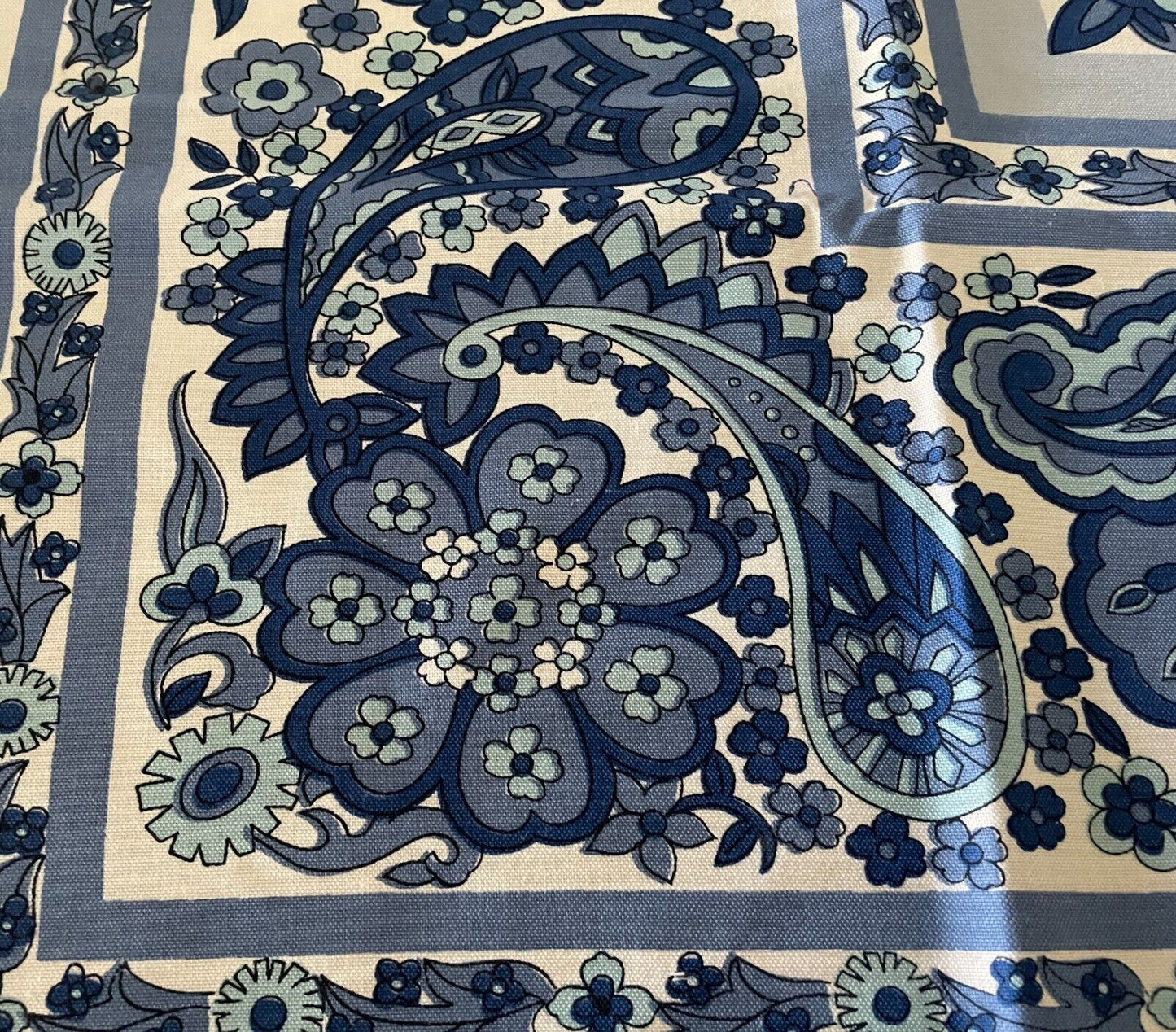 TABLE CLOTH Vintage 1960'S Cotton Blue & White Paisley Floral Print  124 x 124cm