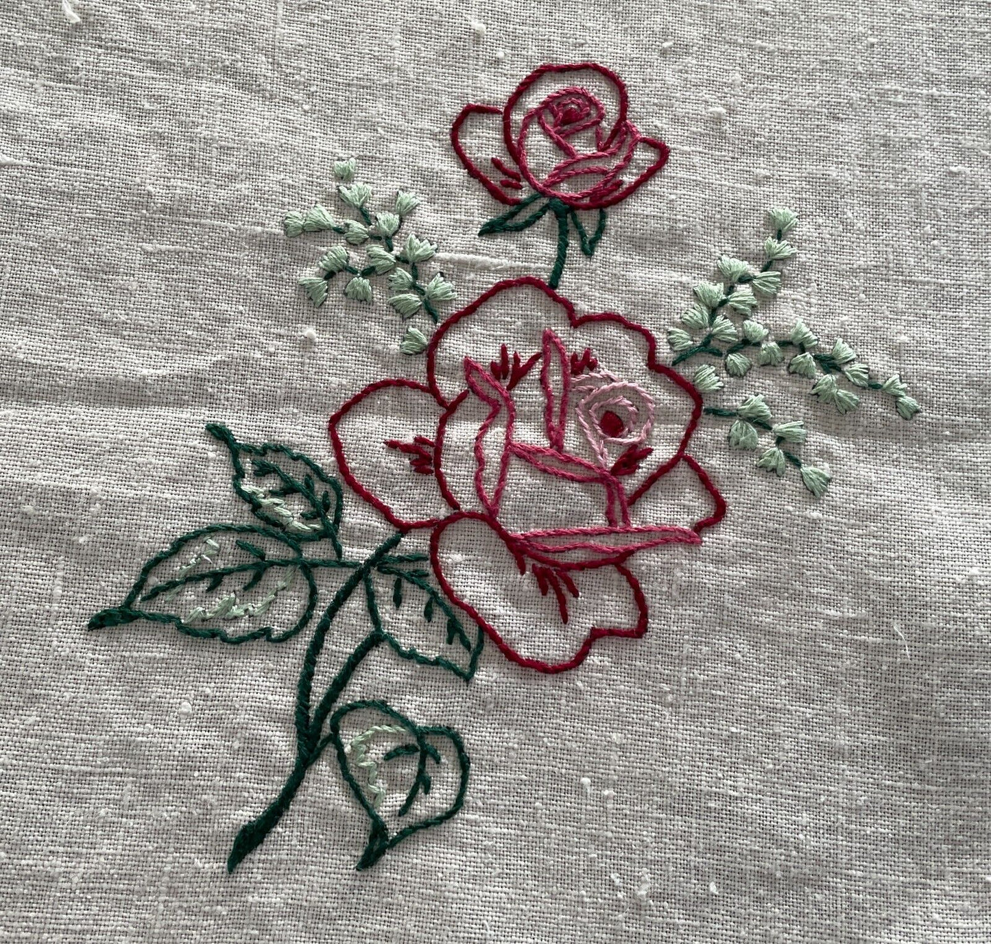 TABLE CLOTH Vintage 1960's Beige Linen/Cotton Embroidered Flowers Crochet Trim