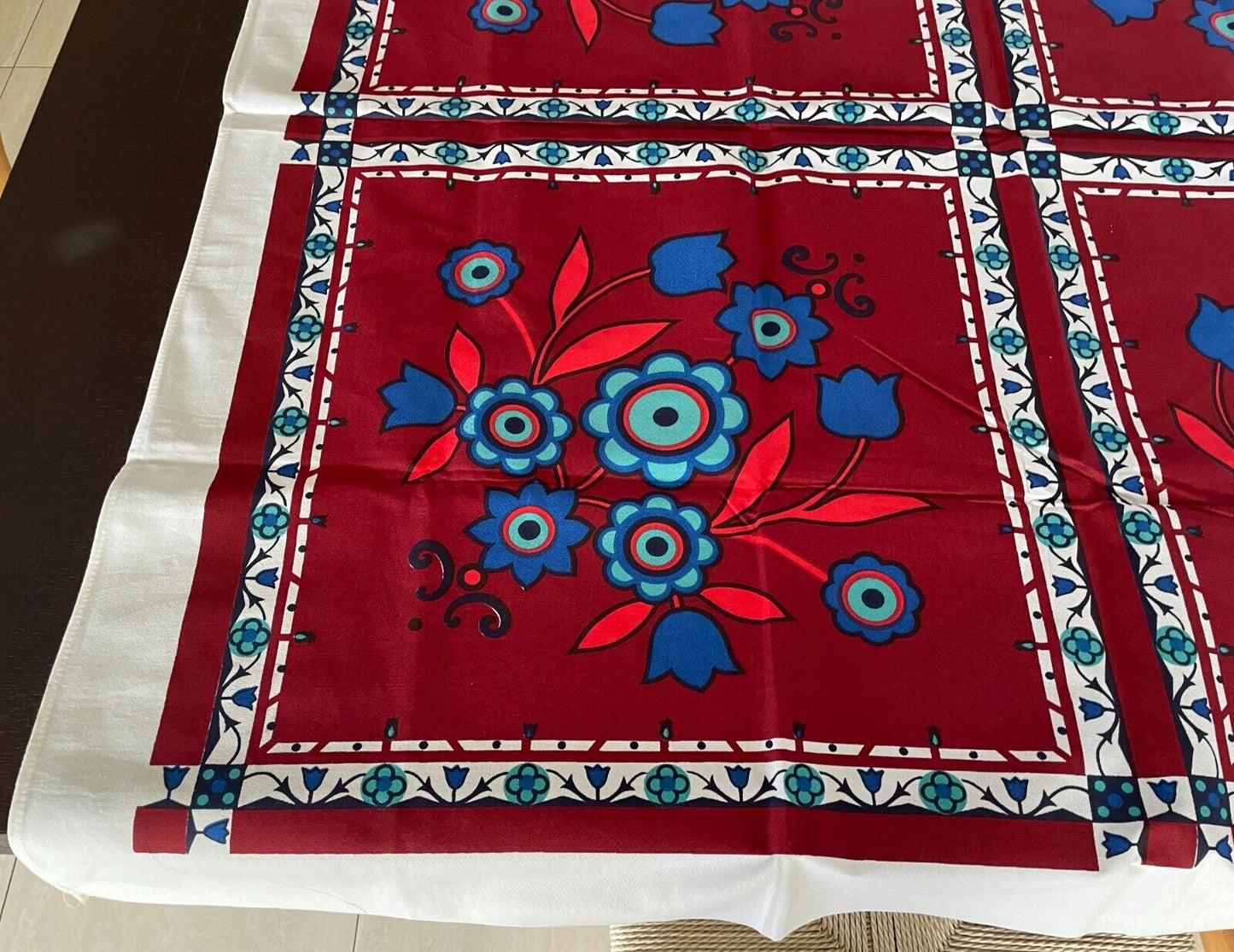 TABLE CLOTH Vintage 1960'S Cotton Maroon Retro Floral Print  127 x 172cm