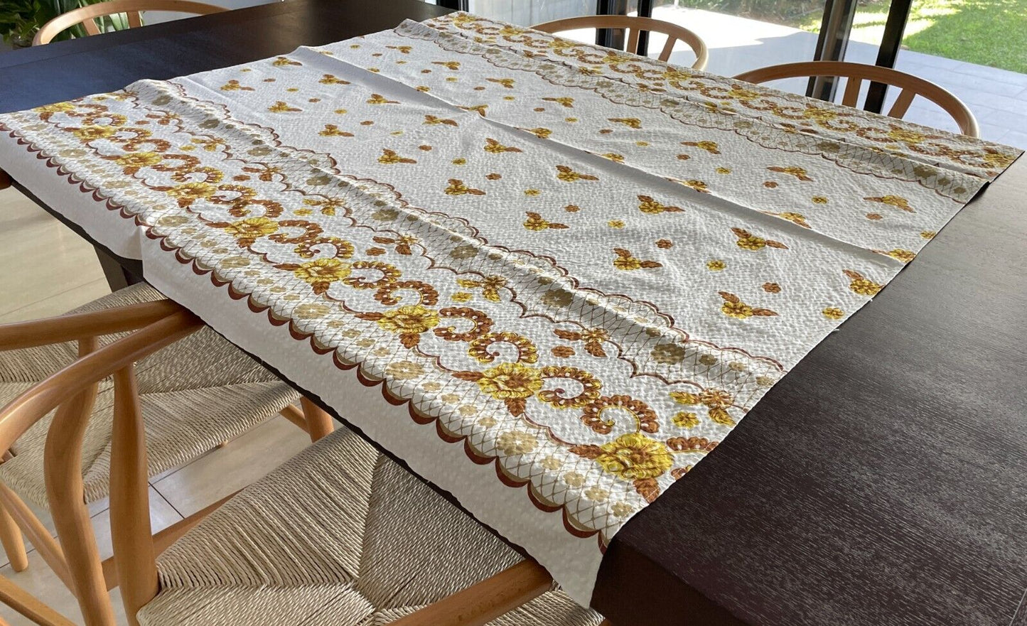 Vintage TABLE CLOTH Cotton Seersucker Picnic White Brown Yellow Gold 125cm Sq