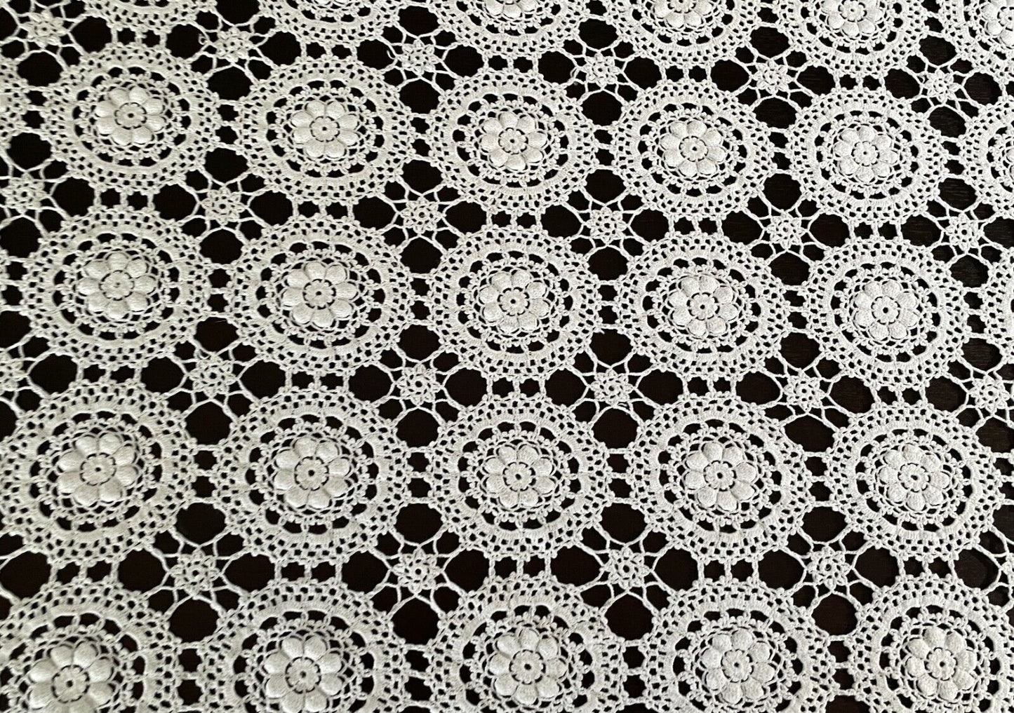 Crochet Lace TABLE CLOTH 1970's White Cotton Rectangle Bedspread 222x171cm