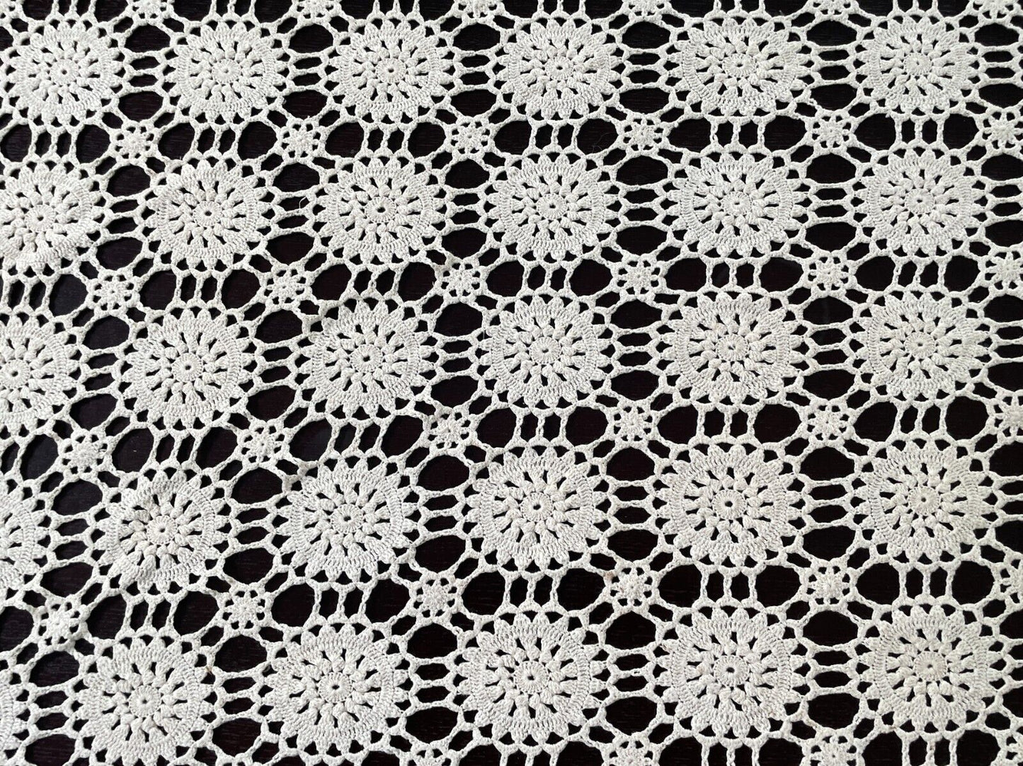 Crochet Lace TABLE CLOTH 1970s Beige Cotton Rectangle Bedspread 250cm x 188cm