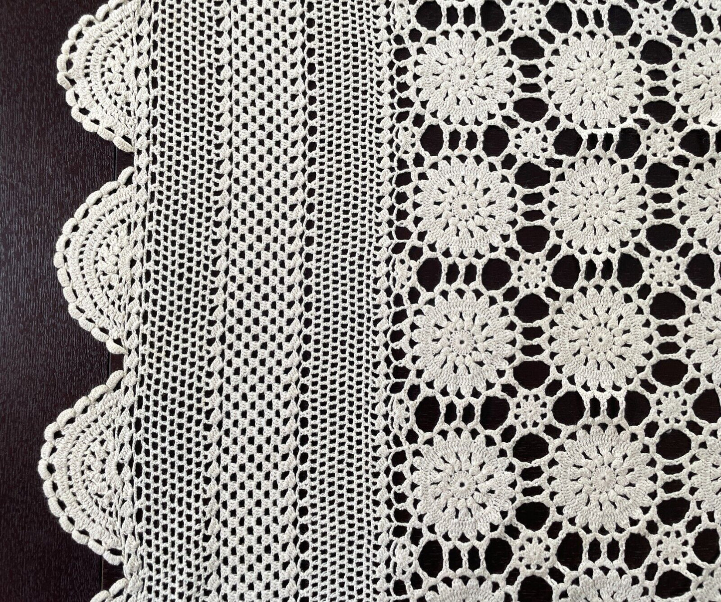 Crochet Lace TABLE CLOTH 1970s Beige Cotton Rectangle Bedspread 250cm x 188cm