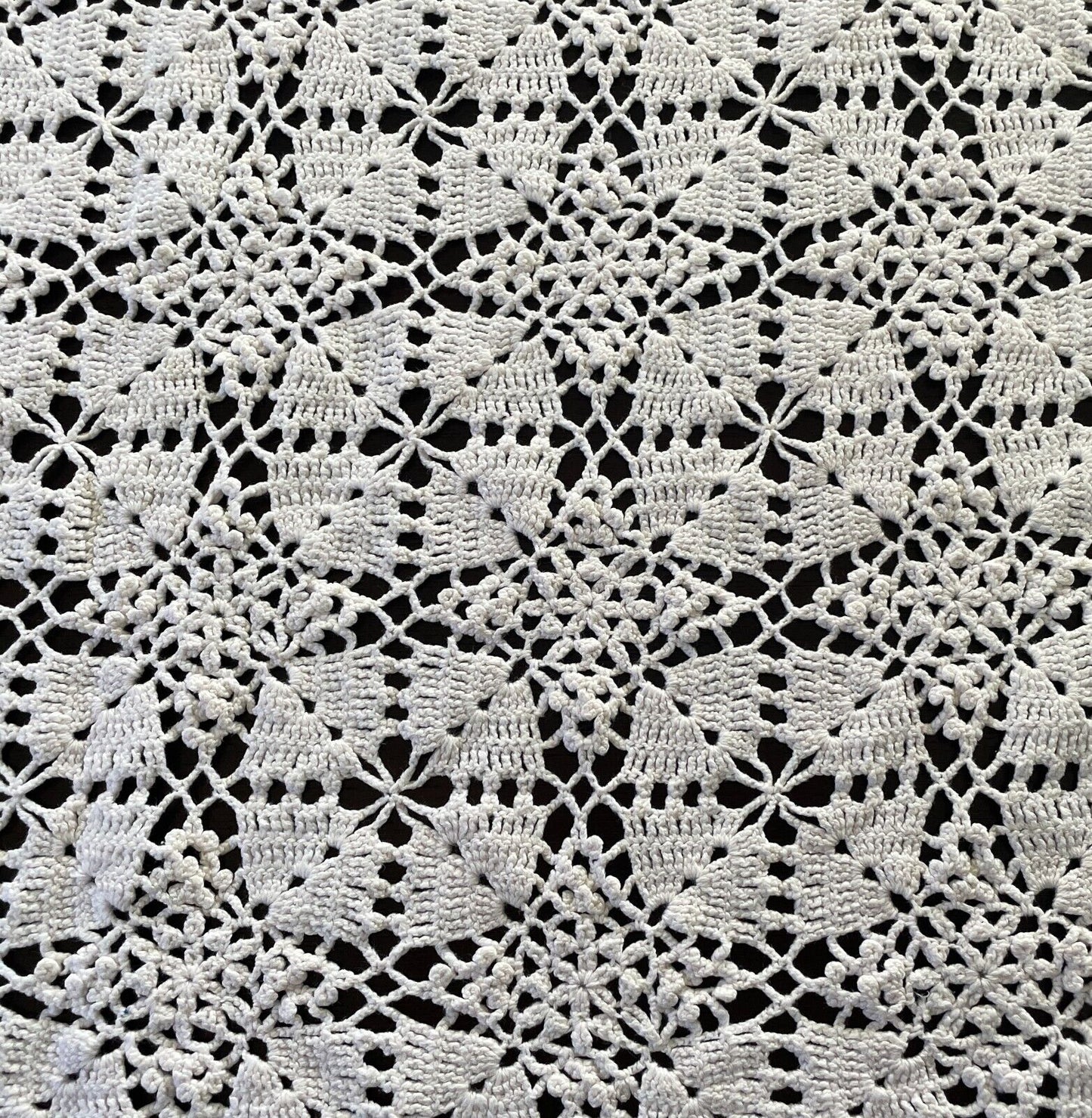 Crochet Lace TABLE CLOTH 1970's White Cotton Rectangle Bedspread 202 x 127cm