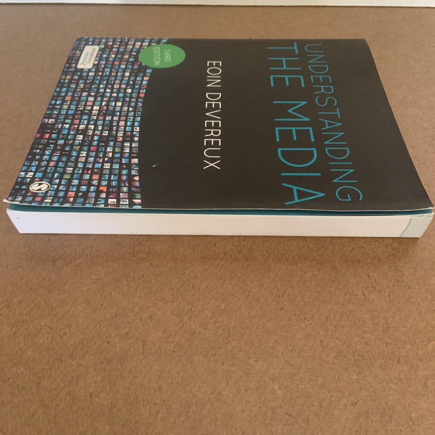 PB Book UNDERSTANDING THE MEDIA  By Eoin Devereux 3rd Edition BUSINESS