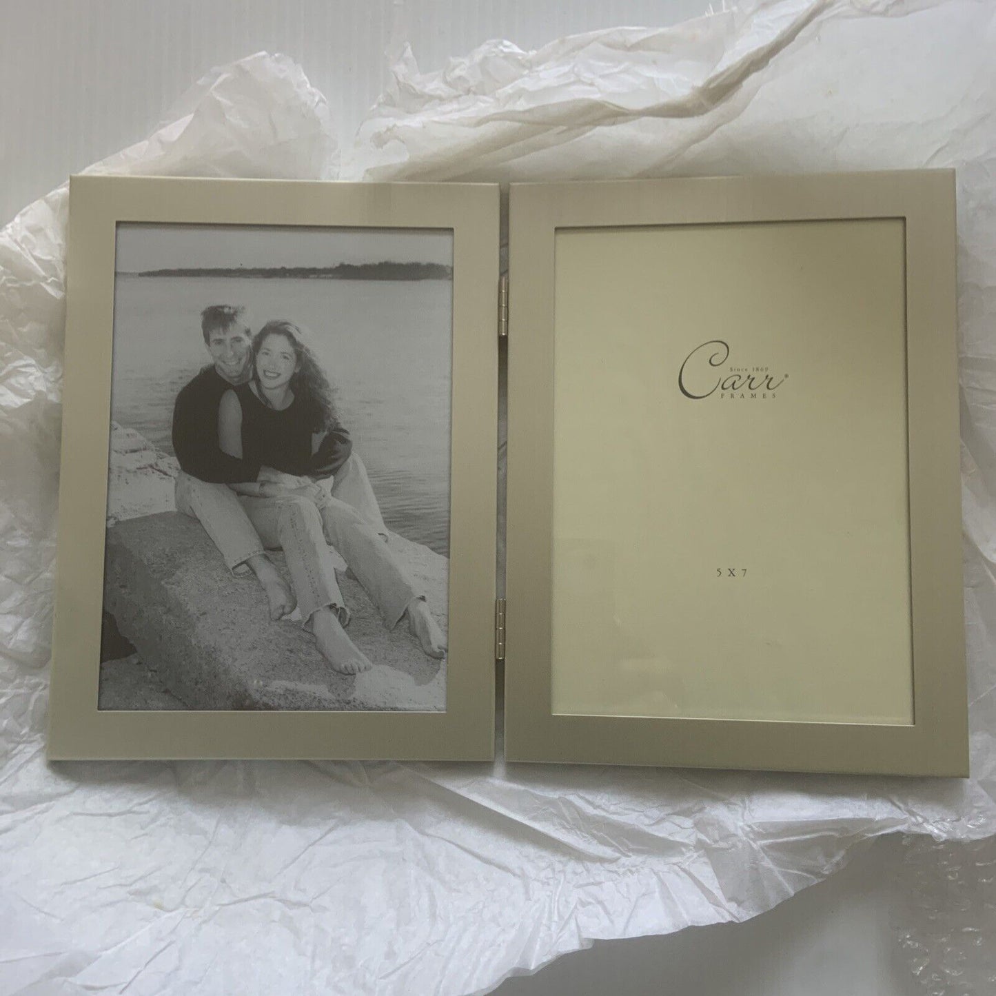 CARR FRAMES Double Hinged Picture Frame White Gold Metal 5x7 In Box Opened NEW