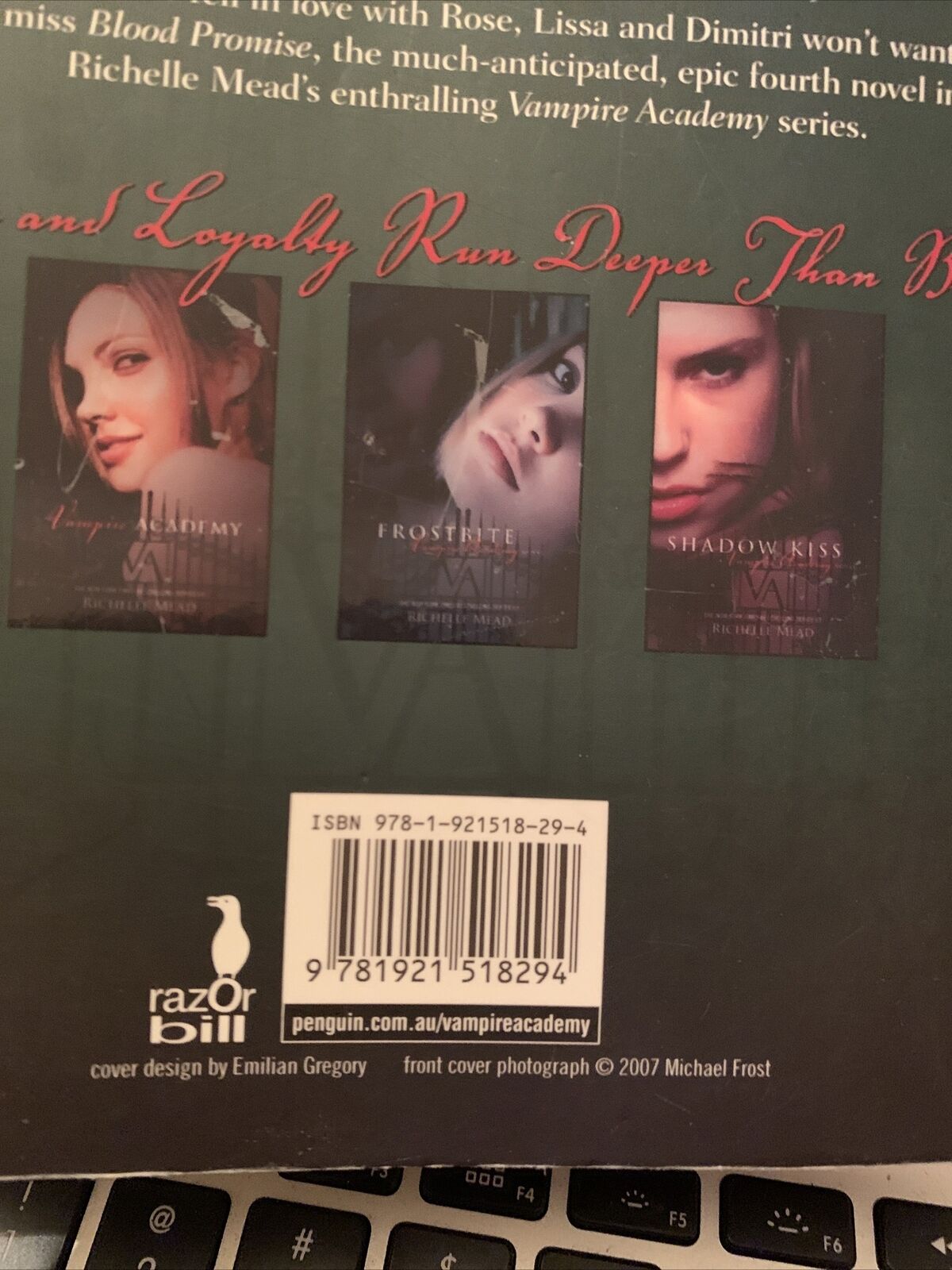 PB BLOOD PROMISE Vampire Academy Series #4 by Richelle Mead Large 2009 Australia