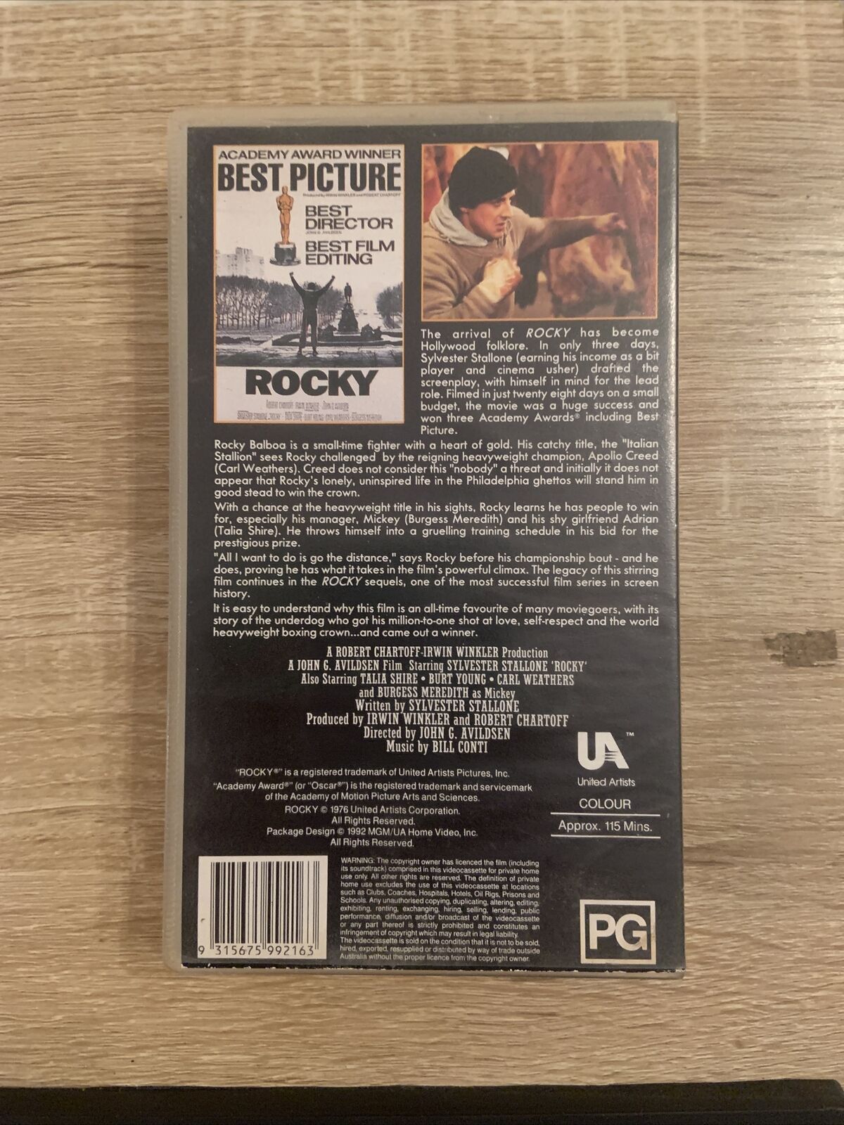 VHS ROCKY 1975 Video Tape Sylvester Stallone Talia Shire Burt Young Boxing Cult