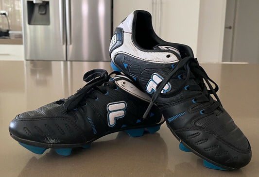 FILA Soccer Boots Black White Blue Football Shoes Unisex Kids Sz US 2 EU 33 UK 1