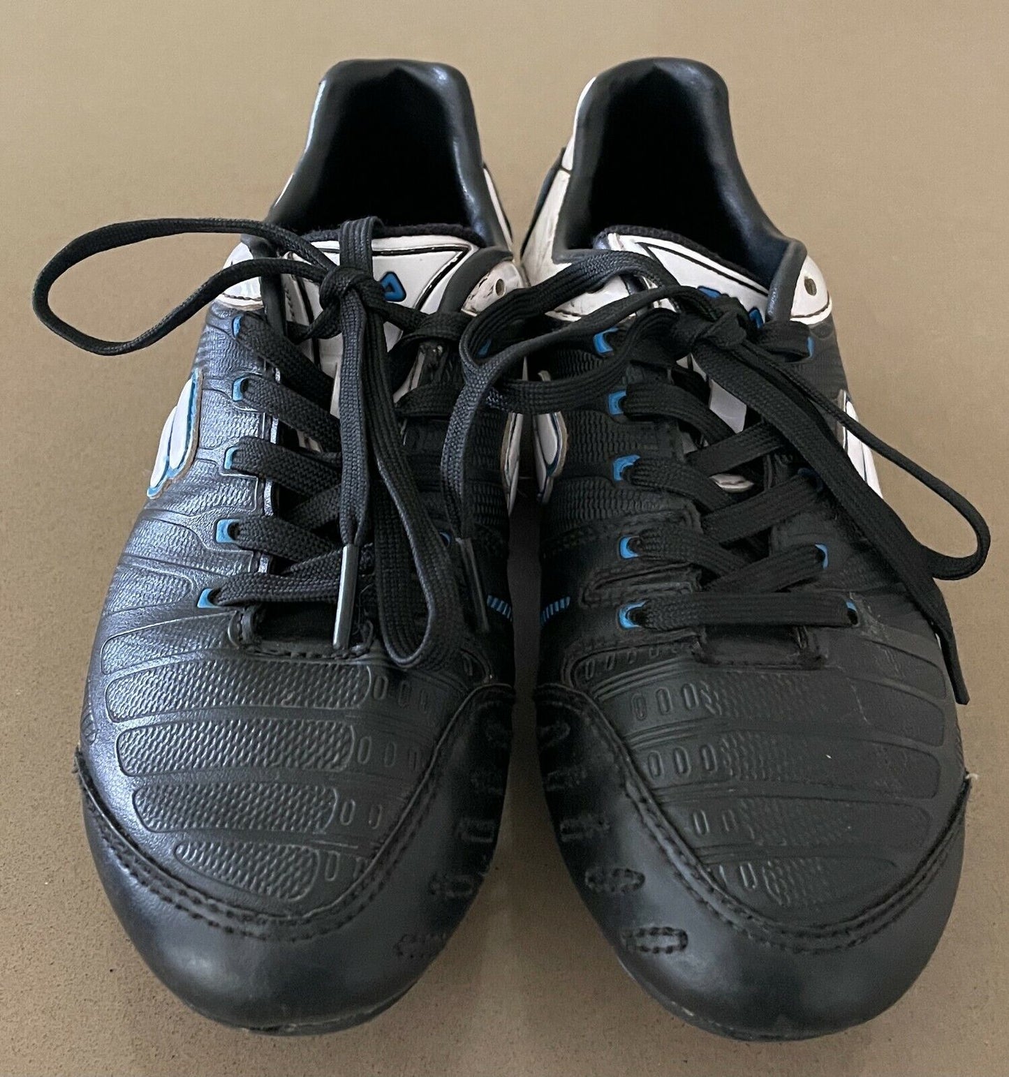 FILA Soccer Boots Black White Blue Football Shoes Unisex Kids Sz US 2 EU 33 UK 1