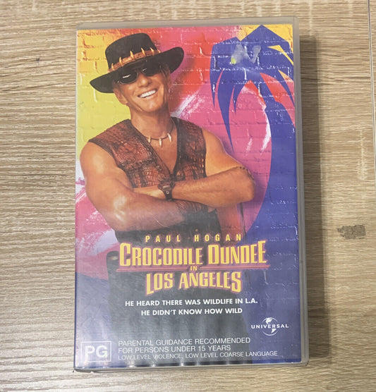 Rare VHS CROCODILE DUNDEE in LOS ANGELES 2001 Universal COMEDY Paul Hogan Video