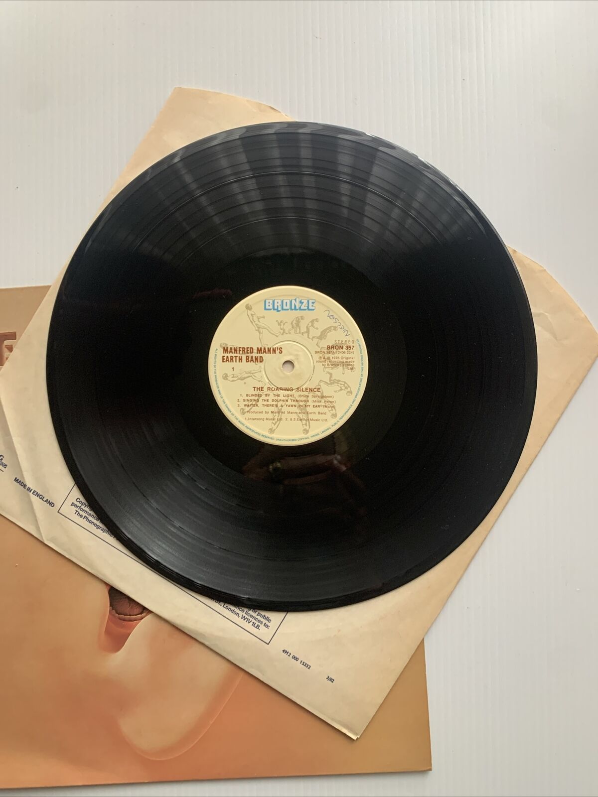 Vinyl LP MANFRED MANN'S EARTH BAND The Roaring Silence Bronze Records 1976