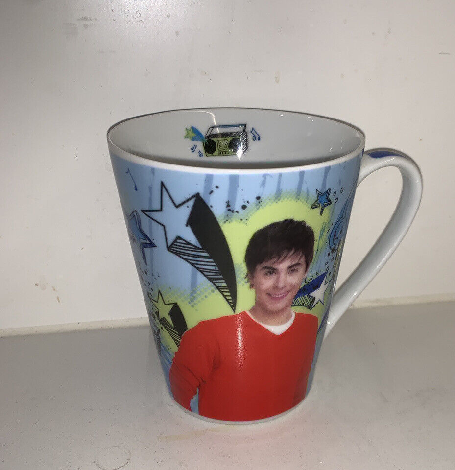 Mug HIGH SCHOOL MUSICAL Disney Coffee Tea Bright Ceramic Collectable Zac Efron