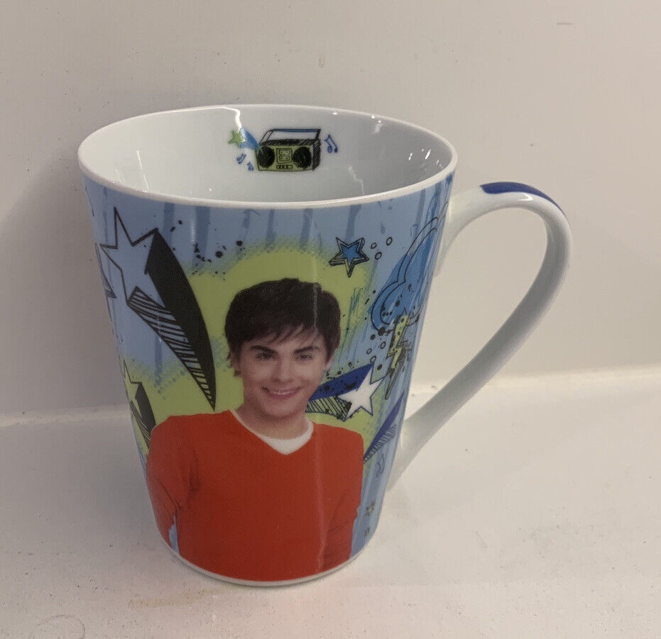 Mug HIGH SCHOOL MUSICAL Disney Coffee Tea Bright Ceramic Collectable Zac Efron