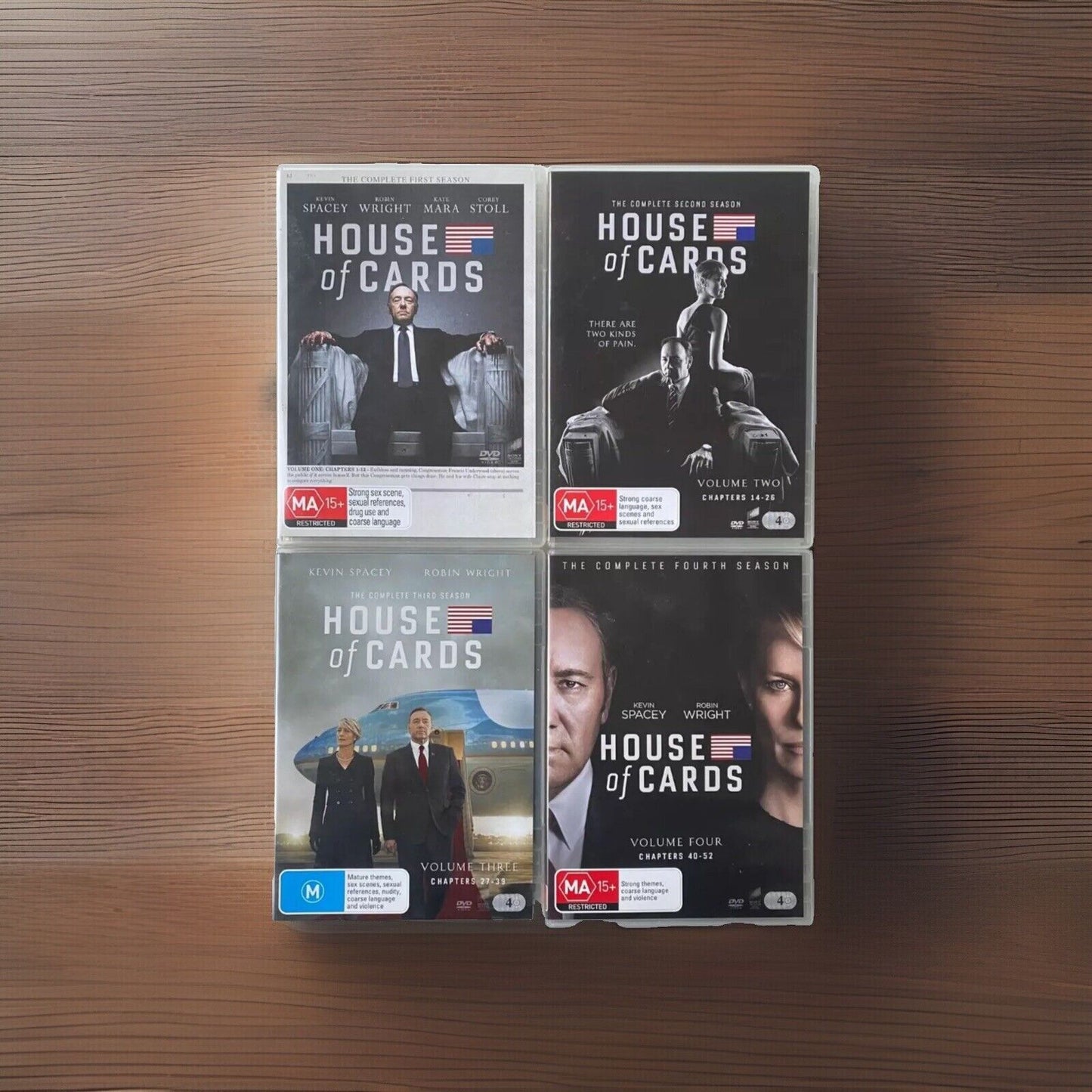 DVD HOUSE OF CARDS  Season 1-4 Complete Boxed Set 16 Discs Sealed NEW TV Series