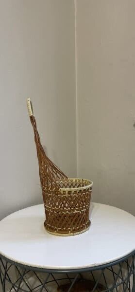 Planter Basket  Vintage 1980's Wicker Rattan Hanging Display ready to hang AE140