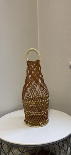 Planter Basket  Vintage 1980's Wicker Rattan Hanging Display ready to hang AE140