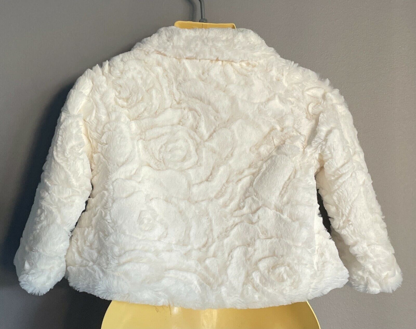 PUMPKIN PATCH Jacket Ivory Faux Fur Long Sleeve Plush Size 12 - 18 mth NEW