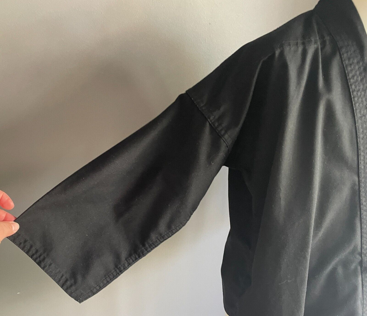 Black Unisex KARATE Jacket Long Sleeve Size 0 ] 130 Martial Arts Sports Gear