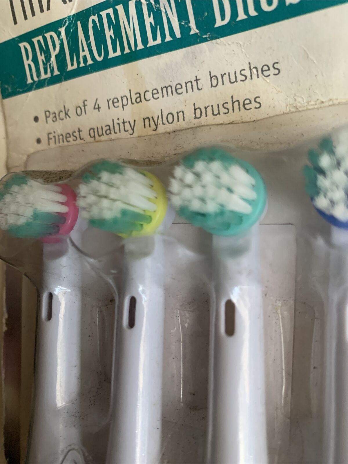 TIFFANY Electric Toothbrush Head Pack of 4 Replacement Brush Precision Clean NEW