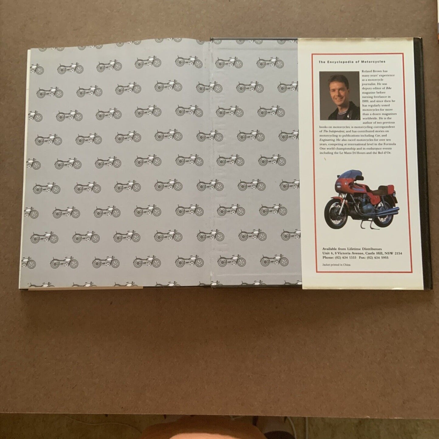 HC Book The Encyclopedia of MOTORCYCLES Roland Brown  DJ 1996 Sliders Motorbikes