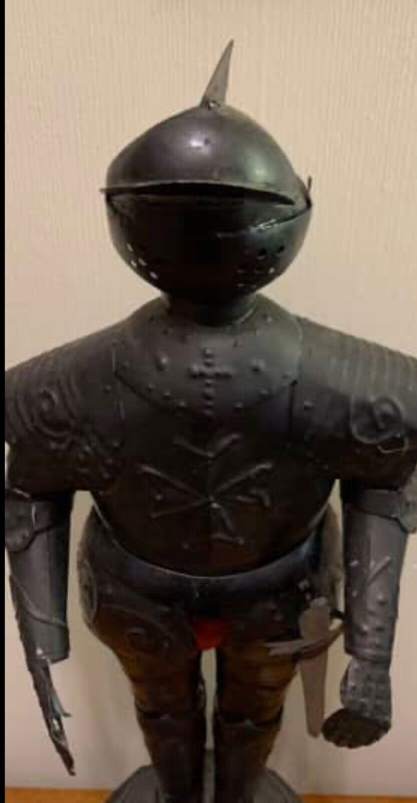 Mid century 53cm MALTA souvenir Medieval knight w sword Pressed metal tin Armour
