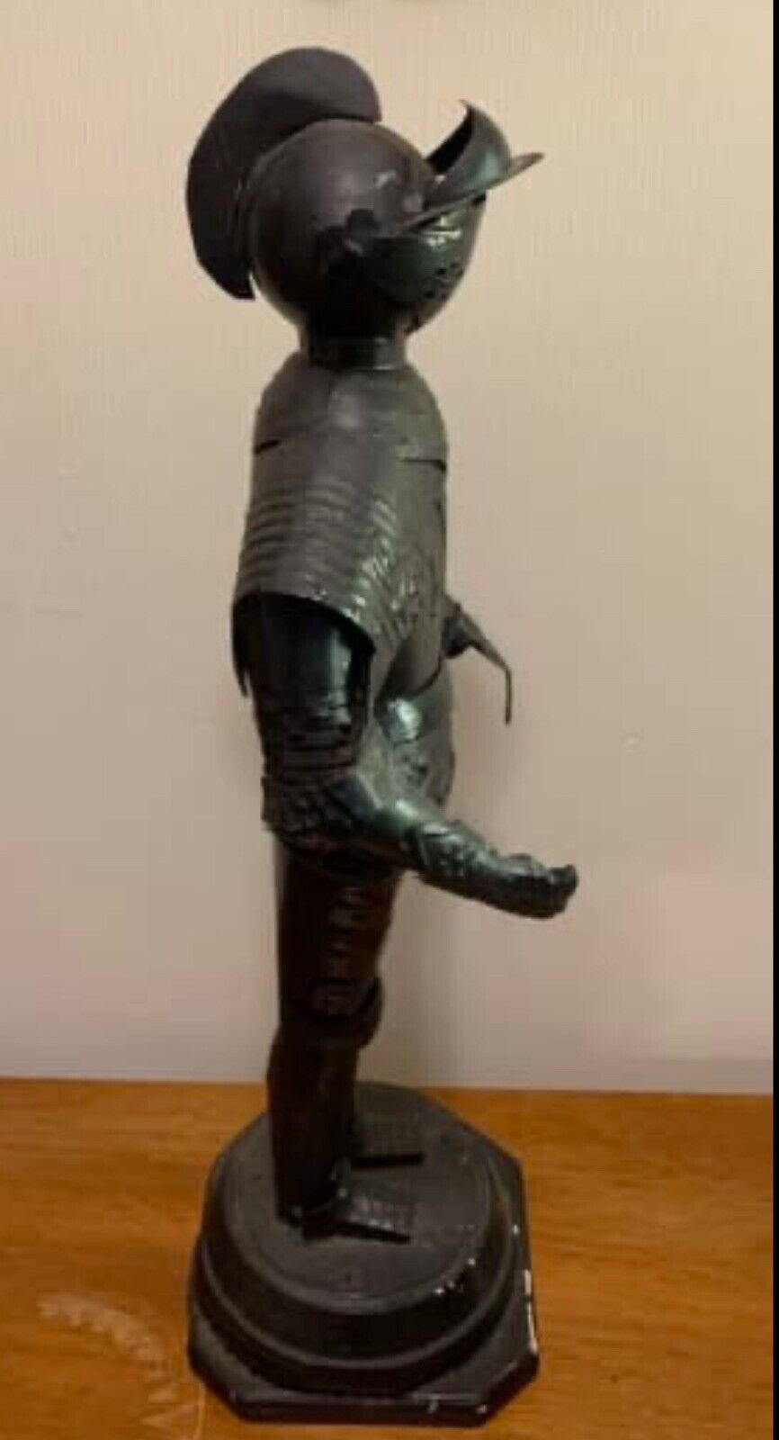 Mid century 53cm MALTA souvenir Medieval knight w sword Pressed metal tin Armour