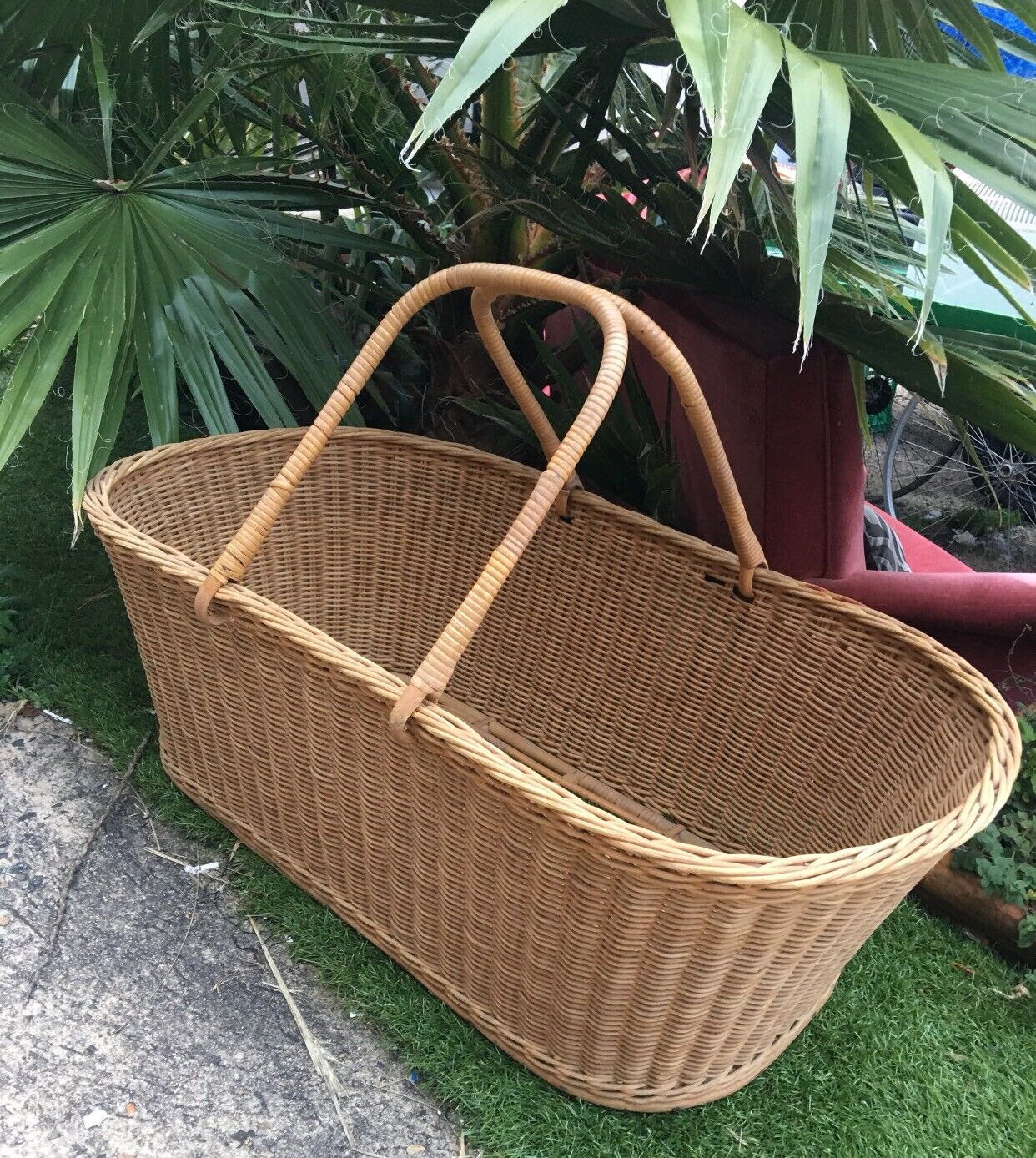 1970's Natural Wicker MOSES BABY BASKET  Carry Handles Bamboo Cane Rattan
