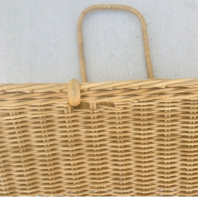 1970's Natural Wicker MOSES BABY BASKET  Carry Handles Bamboo Cane Rattan