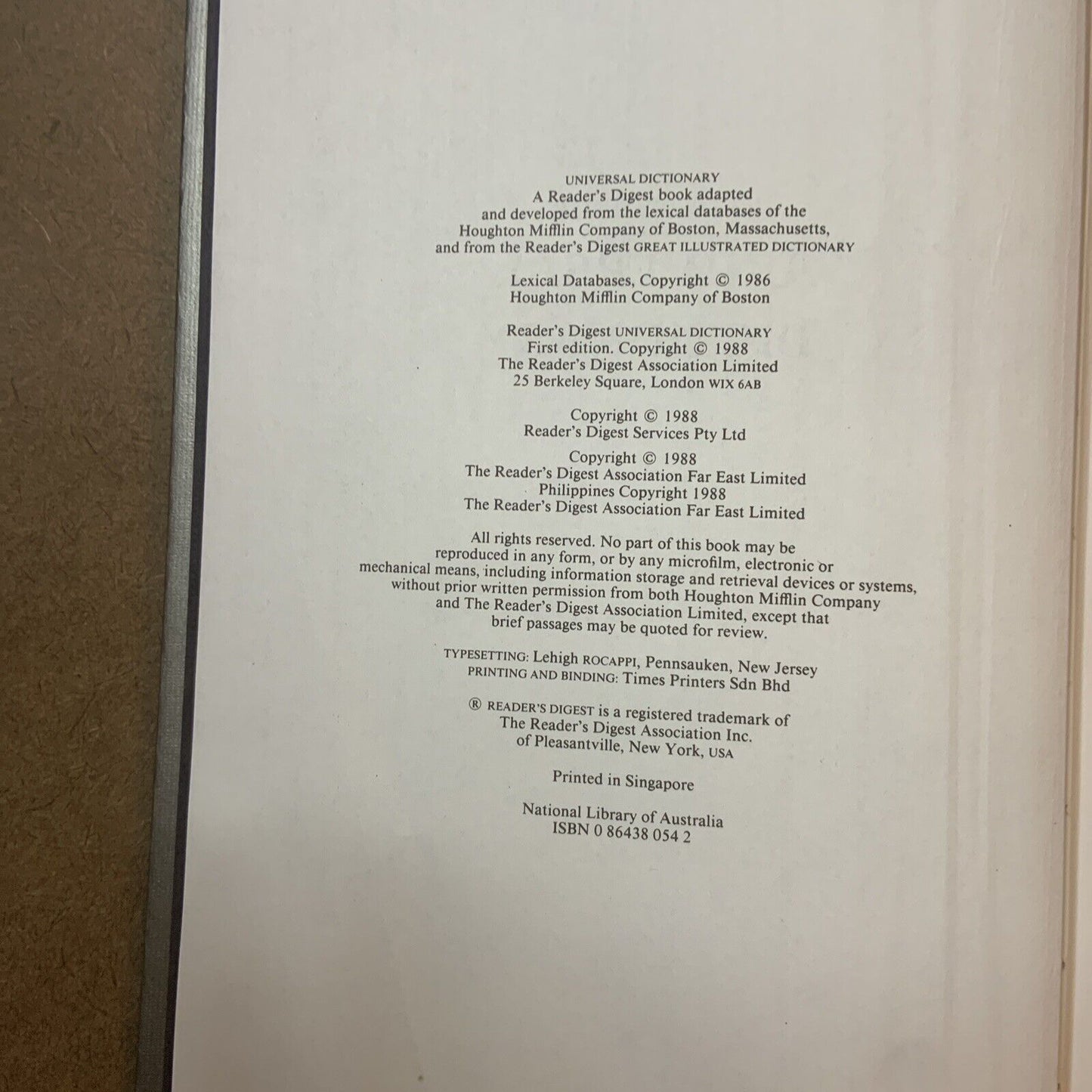 HC Book DICTIONARY Universal Readers Digest Association Large Tome Reference